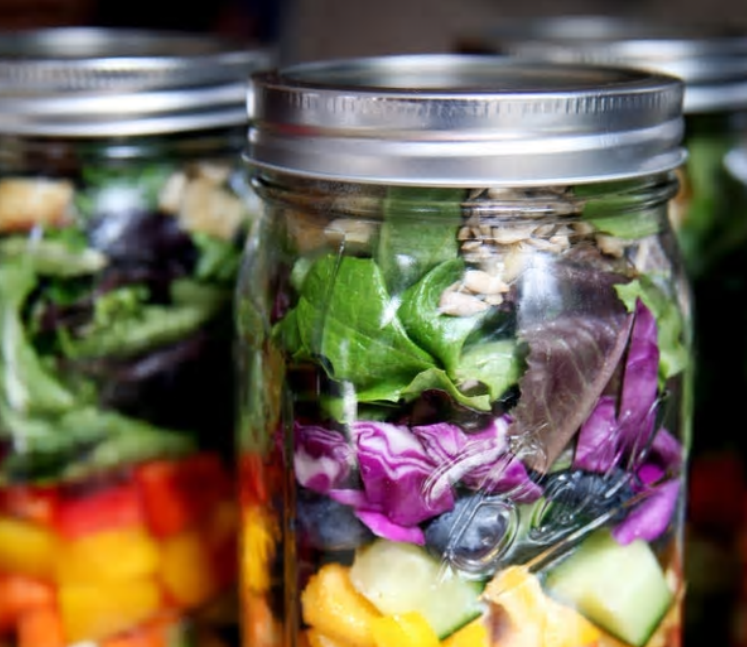 Mason_Jar_Salad